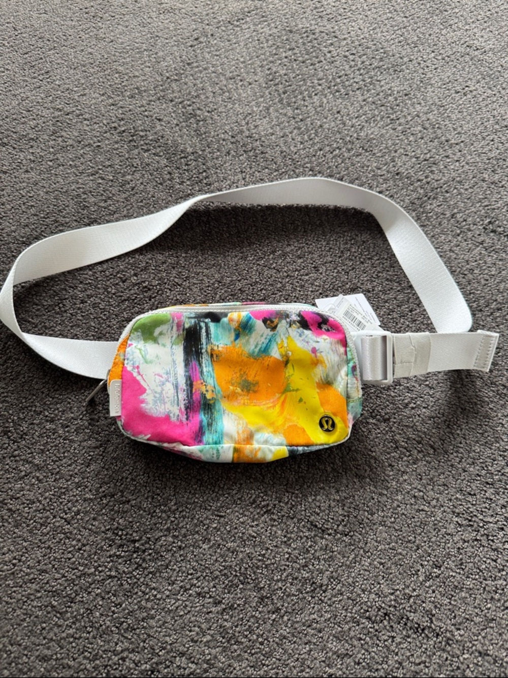 Lululemon Everywhere Belt Bag BNWT rainbow print